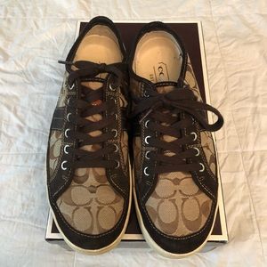 Coach Khaki/Chestnut Pre-Owned Sneaker Size 11